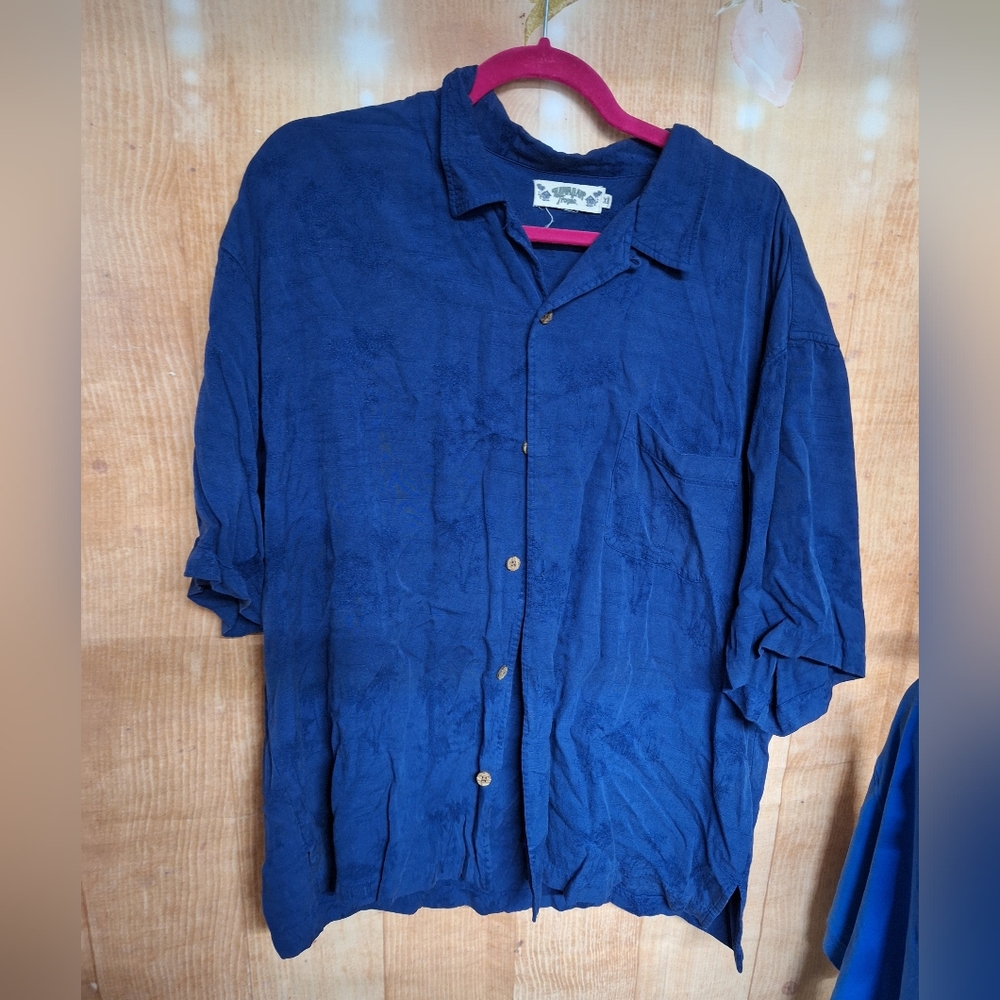 Hawaiian Tropic Blue Button Down Shirt Size XL